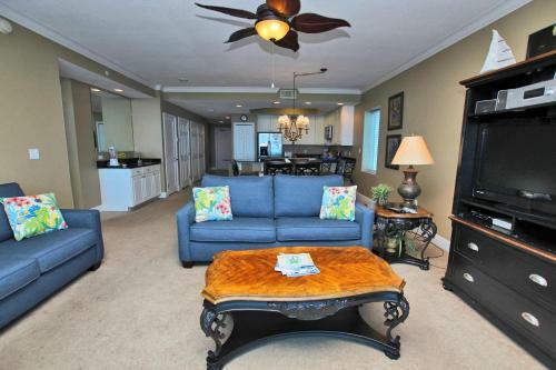 San Carlos 1001 By Youngs Suncoast