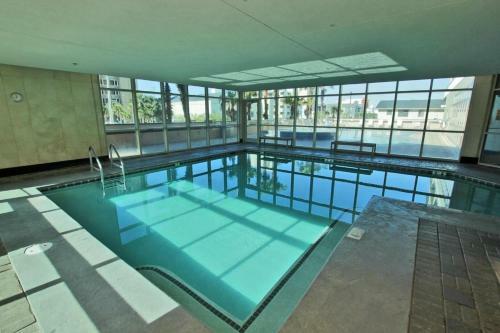 Crystal Tower 806 By Youngs Suncoast