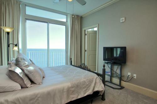 Bel Sole Penthouse 1801 By Youngs Suncoast