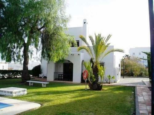 Villa Set In Gardens Ideal For Families