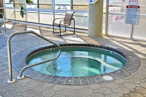 Colonnades 1202 By Youngs Suncoast