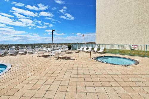 Surfside Shores By Youngs Suncoast