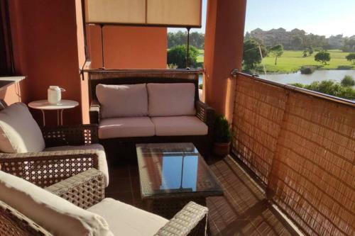 Elegante Apartamento En Playa Granada & Golf