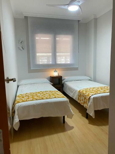 Elegante Apartamento En Playa Granada & Golf