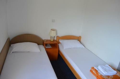 Motel Signal