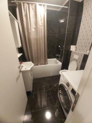 Silver Apartment