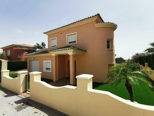 Villa de Lujo de 550 M2 Con Piscina Privada Y Barbacoa