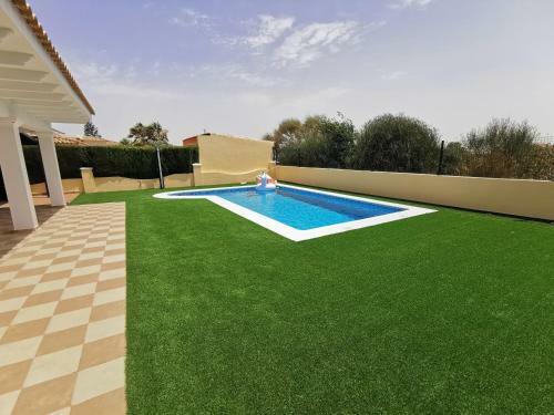 Villa de Lujo de 550 M2 Con Piscina Privada Y Barbacoa