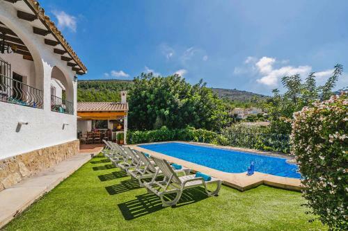 3041 Villa Casa Jaume