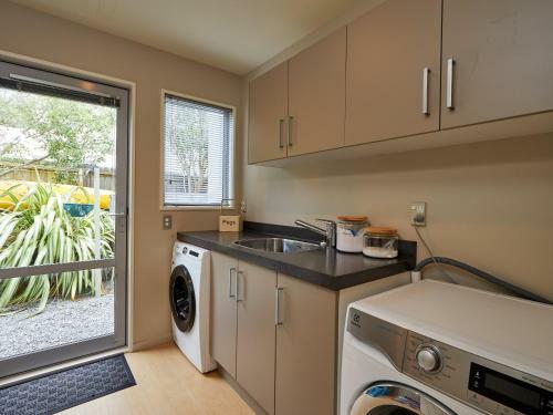 Seaside Serenity - Kaikoura Holiday Home