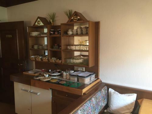 Hostal Pension Wieser "baschtlmai"