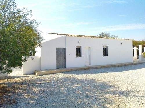 Immaculate 2-bed 2-bathroom Casa In Oria Almeria