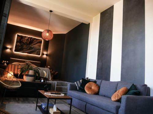 Apartamento Black & Gold Loft Antwerp Cityview!