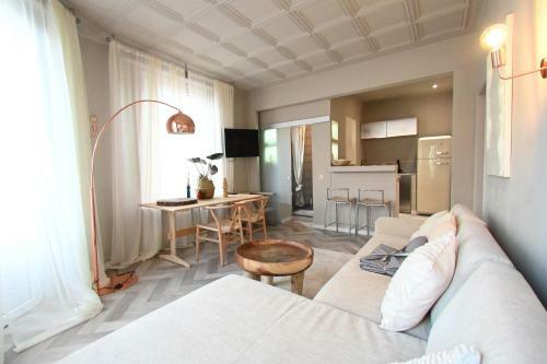 My Infinity Homes 4 Apartments In One Huge House