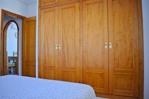 Top Floor Apartment With Private Roof Terrace.