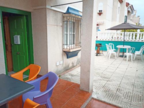 Chalet En Urbanizaci�n Privada Con Piscina