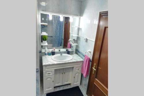 Apartamento Nuevo: Cerca Centro , Wifi Y Calefacci�n