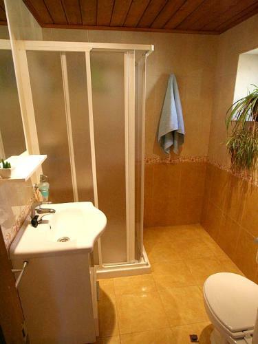 2 Bedrooms House With Wifi At Paradela
