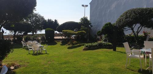 Apartamento Con Jard�n A 11 Metros de La Playa. B1.