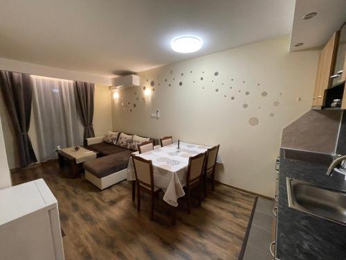 Grand Bansko 1 Family Apartment B206