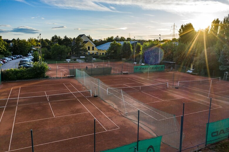 Tennis Golf Hotel H�llrigl