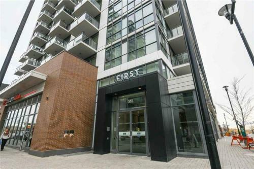 New Sweeping Views Luxury 2br Suite Pool Table, Rooftop Patio, Bbq, Coffee