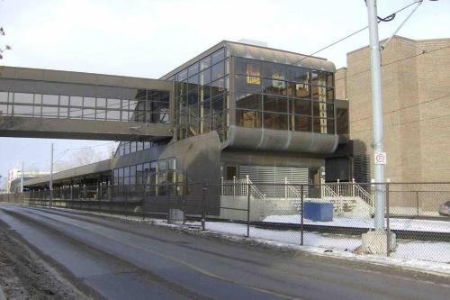 Apartamento Large Private Suite - Downtown, Train, Bus, Airport
