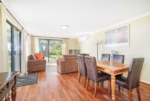 Apartamento 98 Steps To The Beach - Unit 9 At Cape View Resort