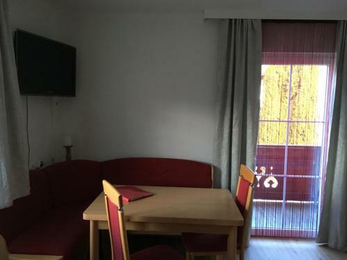 Hostal Fr�hst�ckspension Alpenrose