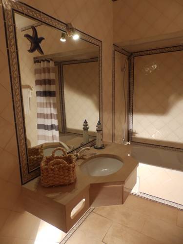 Alta Oura Apartments