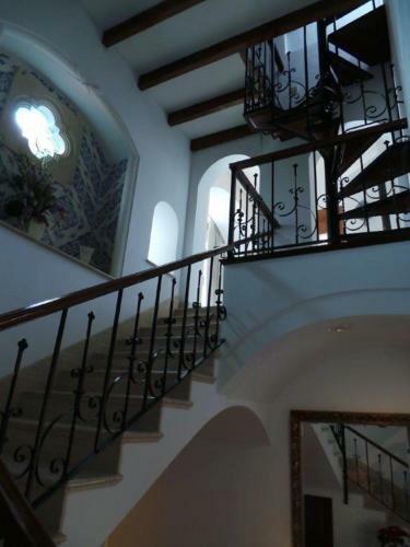 Luxury Villa For 16 People With Seaview, Pool And Bbq