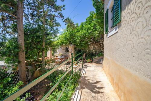 Rustictraditional House Between The Sea And Palma