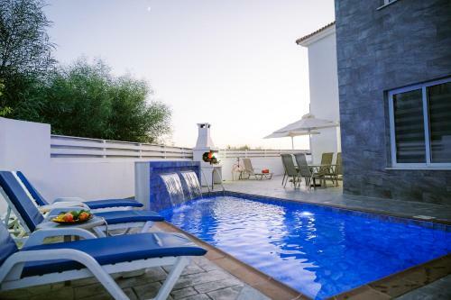 Villa Costa Cornelia Homes