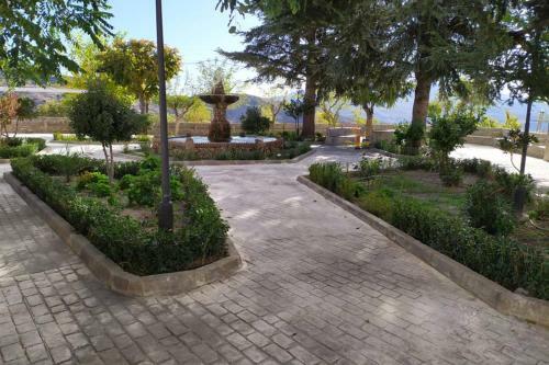 Apartamento En Nevada. La Casa de Isabel Mar�a