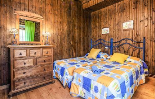Amazing Home In El Lagar With 3 Bedrooms