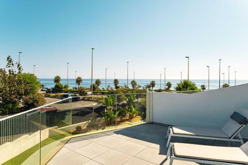 Apartment Magic View In The First Line From The Sea
