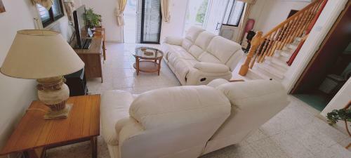 Swallow's Nest 3br Villa