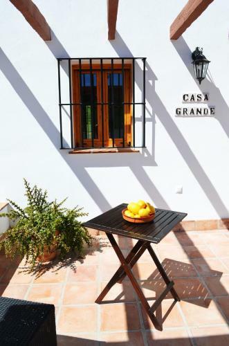 Casa Grande / Rosas Cantares