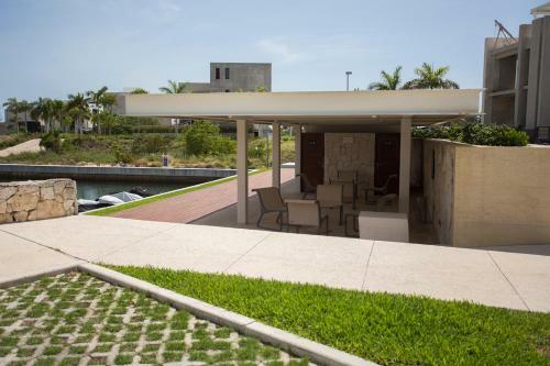 Ocean View 4 Br House- Beach, Private Pool&jacuzzi