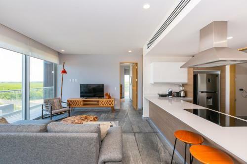 Apartamento Ocean View Condo-beach, Rooftop Pool & Jacuzzi!