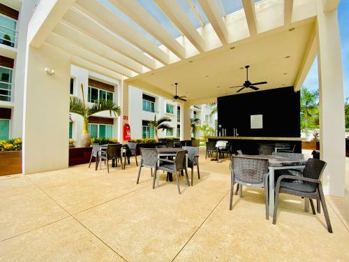Great Apartment In A Beautiful Residential With Pool