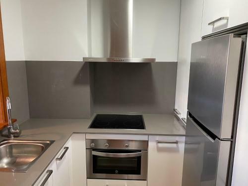 Apartamento Moderno Apto. 200m Playa Caneli�as
