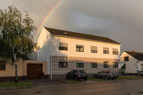 Apartamentos Apetlon'er - Heurigerpensionboehm