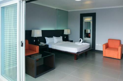 Southern Cross Hotel