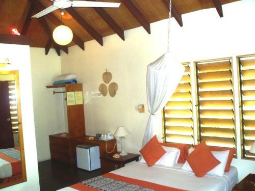 Hotel Club Fiji Resort