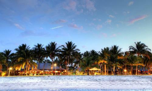 Hotel Club Fiji Resort