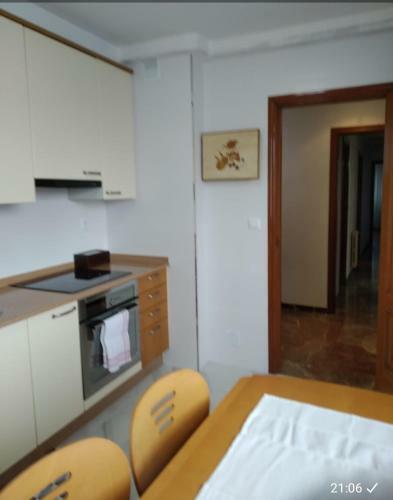 Apartamento Luminoso Con Buena Ubicaci�n