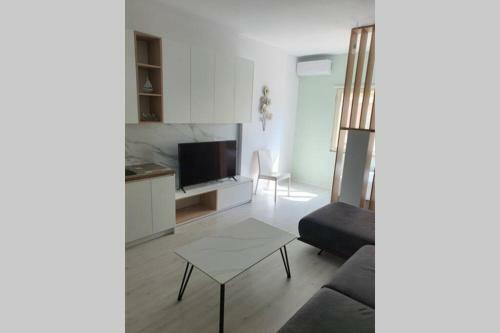 Super Comfortable Green Apartment