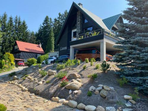 Villa Apartm�ny Laura