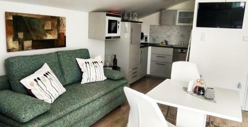 Baum Apartments